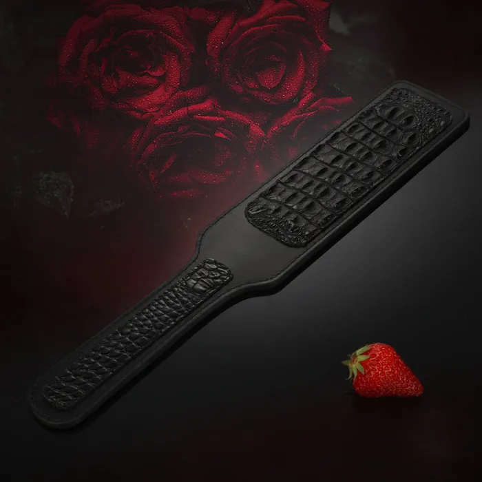 Sable Snap Genuine Leather Paddle FRISKY BUSINESS SG Restraints
